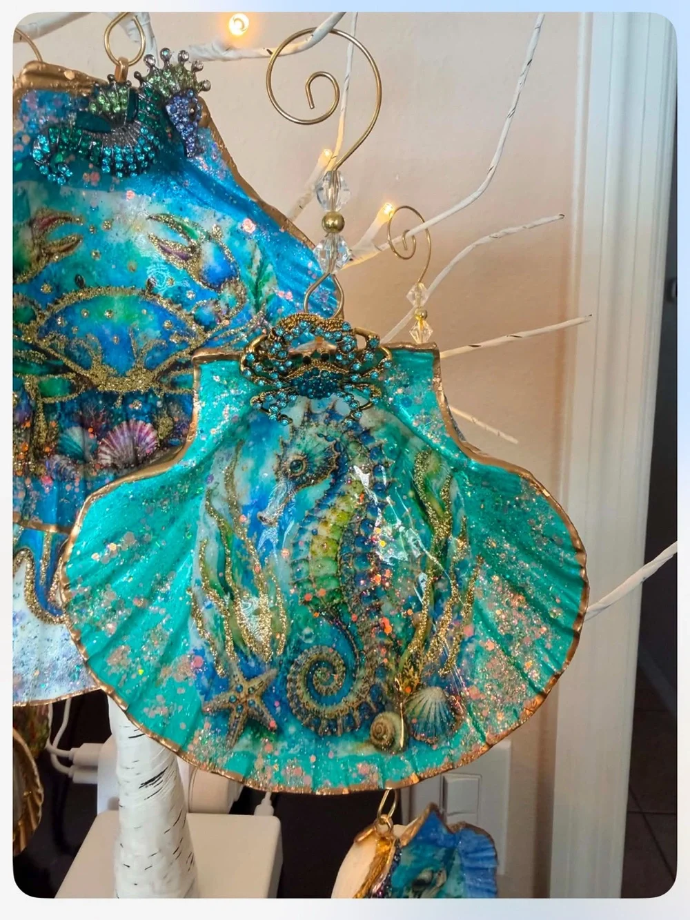 Hand-Painted Turquoise Seahorse Decorative Shell Hanging